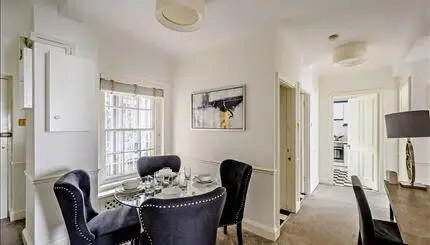 Flat Fulham Road in Greater London