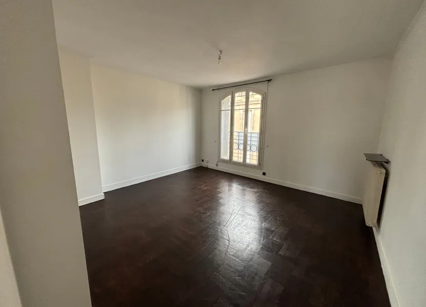 Flat Place Winston Churchill in Limoges