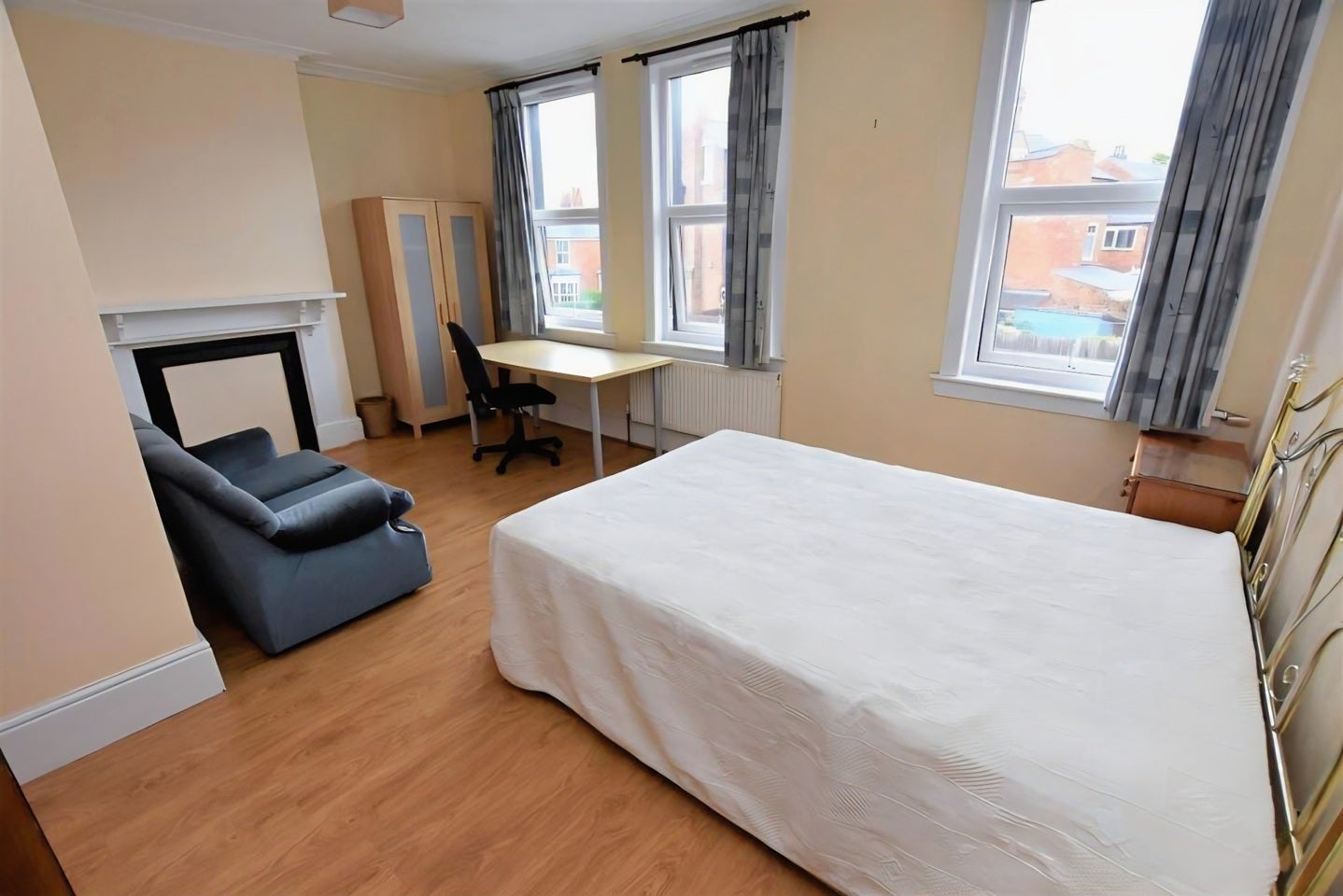 Room Station Road in Birmingham