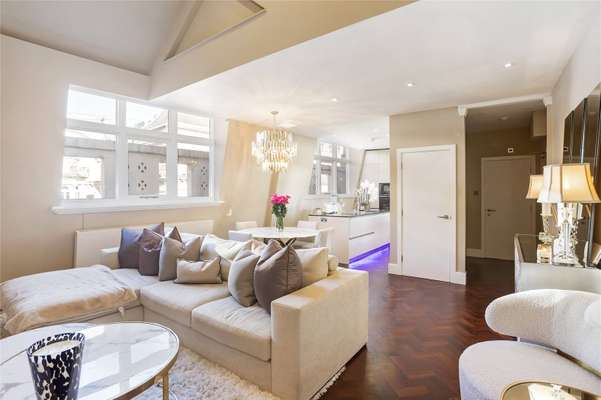 Flat Piccadilly in City of Westminster