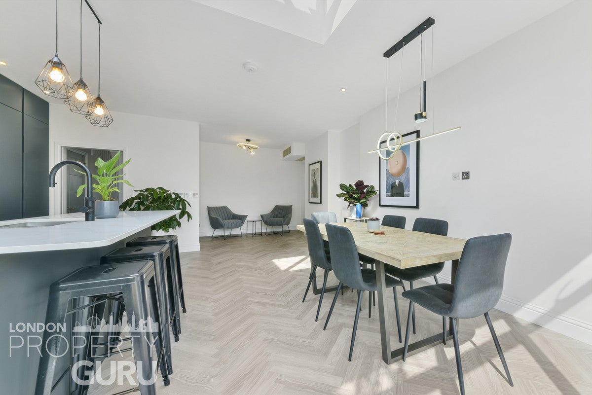 House Disraeli Road in Greater London