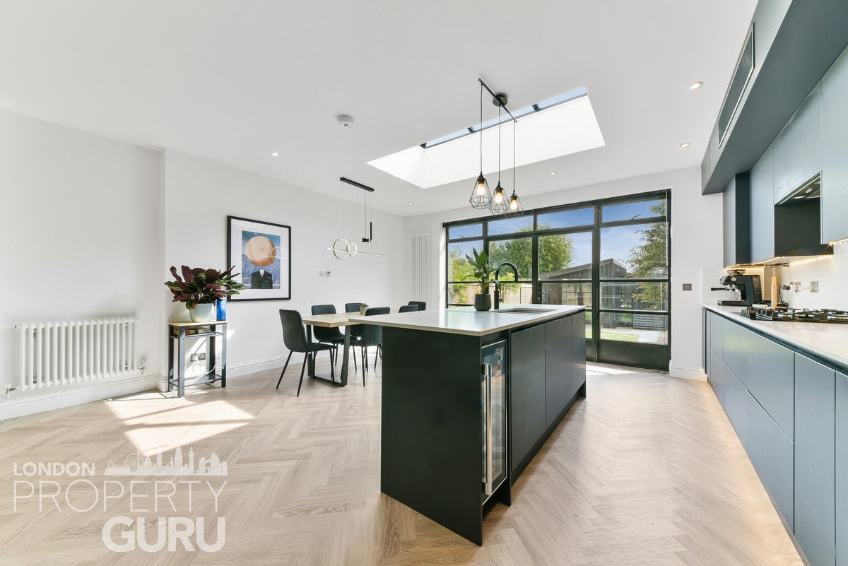 House Disraeli Road in Greater London