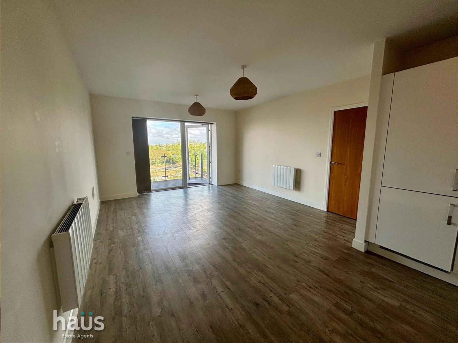Flat Pearl Lane in Gillingham