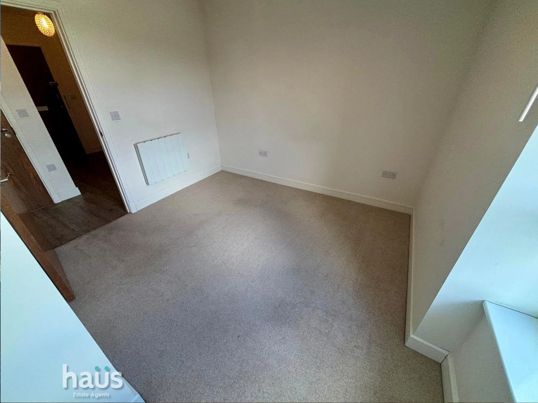 Flat Pearl Lane in Gillingham