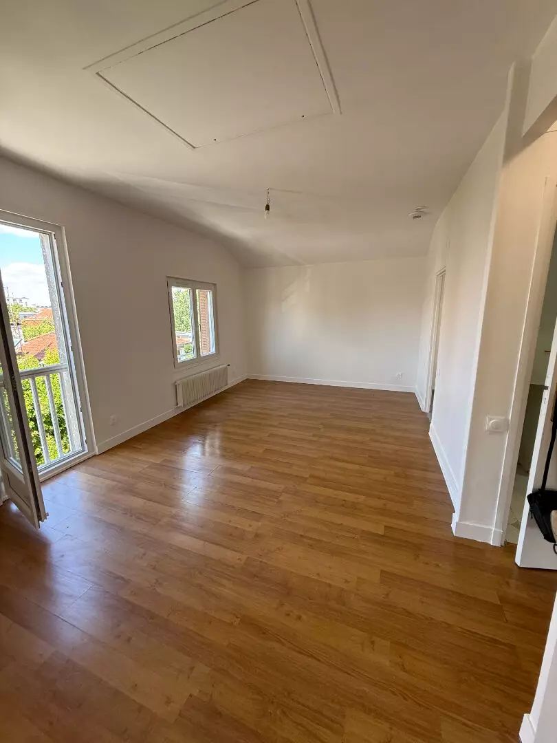 Appartement Rue Pierre Pépin à Montreuil