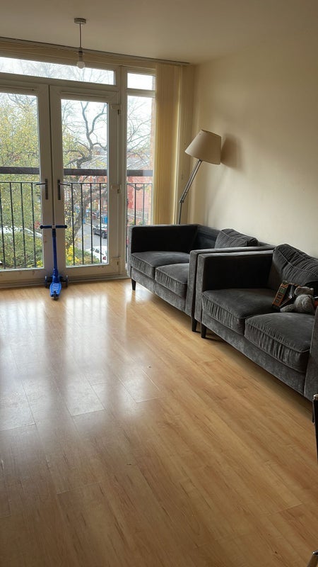 Room Moss Lane East in Manchester