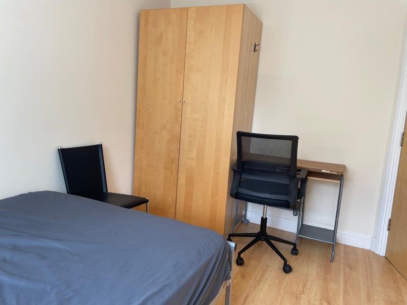 Room Moss Lane East in Manchester