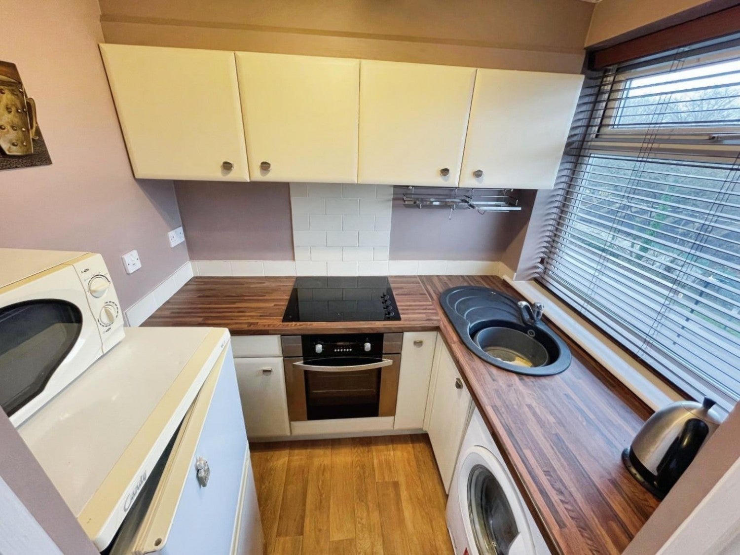 Flat Webb Avenue in Sheffield