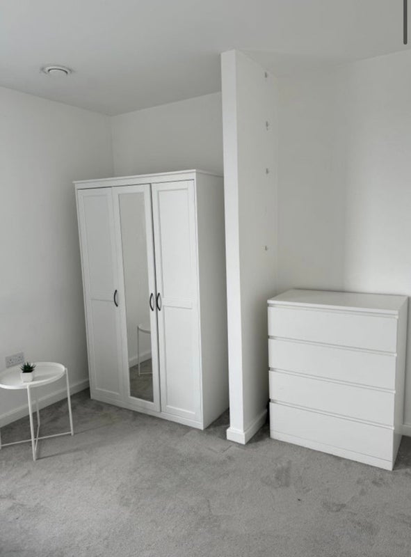 Flat PROW 87 in Greater London