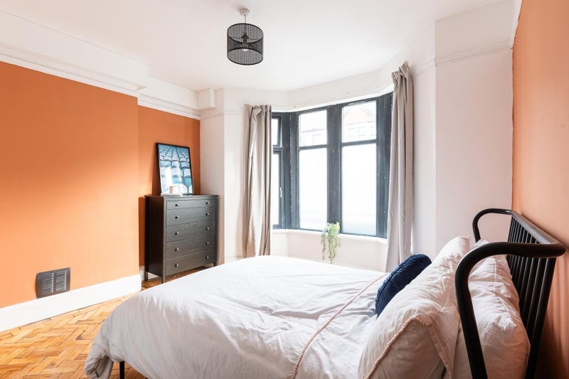 Room Flaxland Avenue in Cardiff