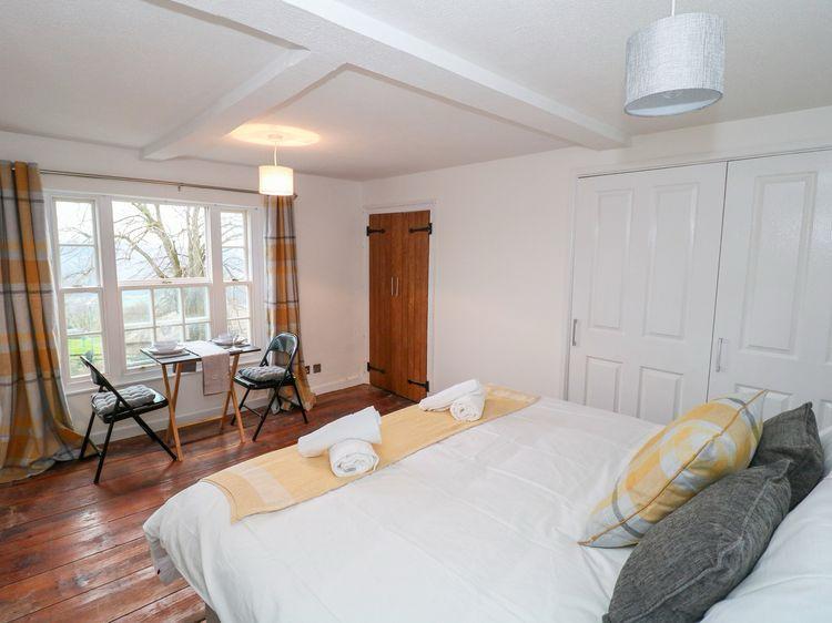 Flat The Lodge in Creech St Michael