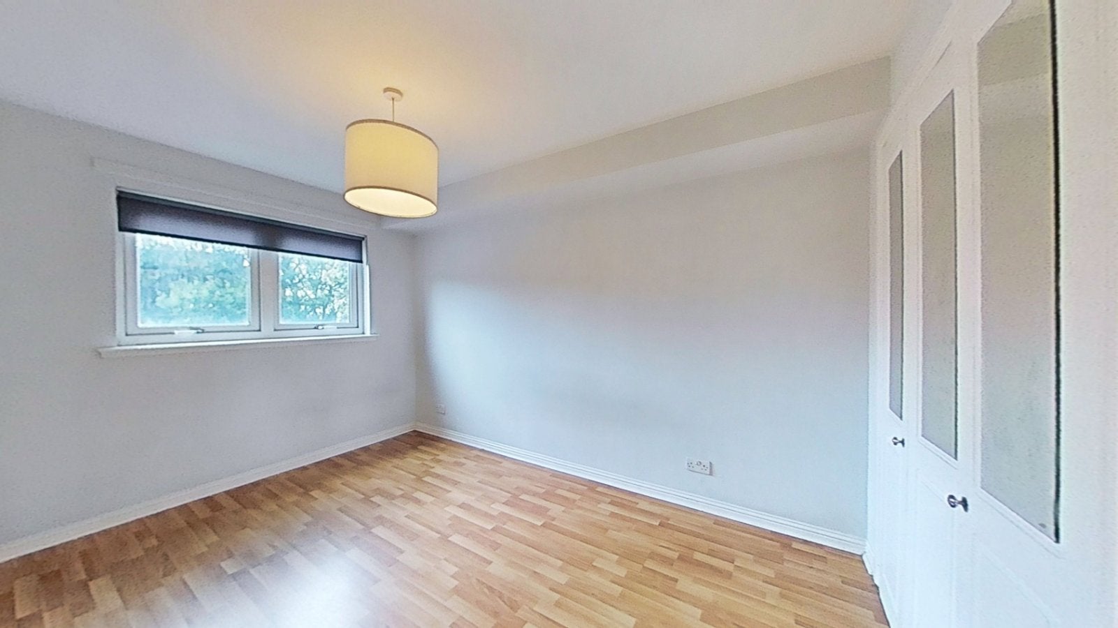 Flat Dawson Road in Glasgow