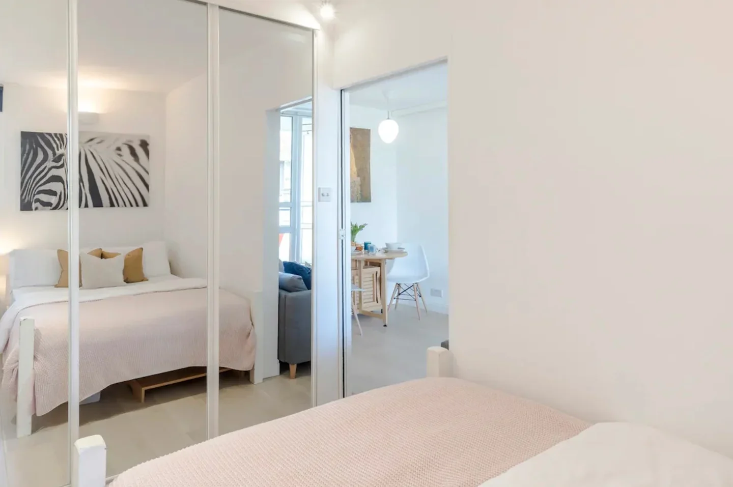 Flat Clarence Gardens in Greater London
