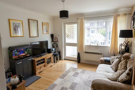 Flat Herne Road in Stevenage