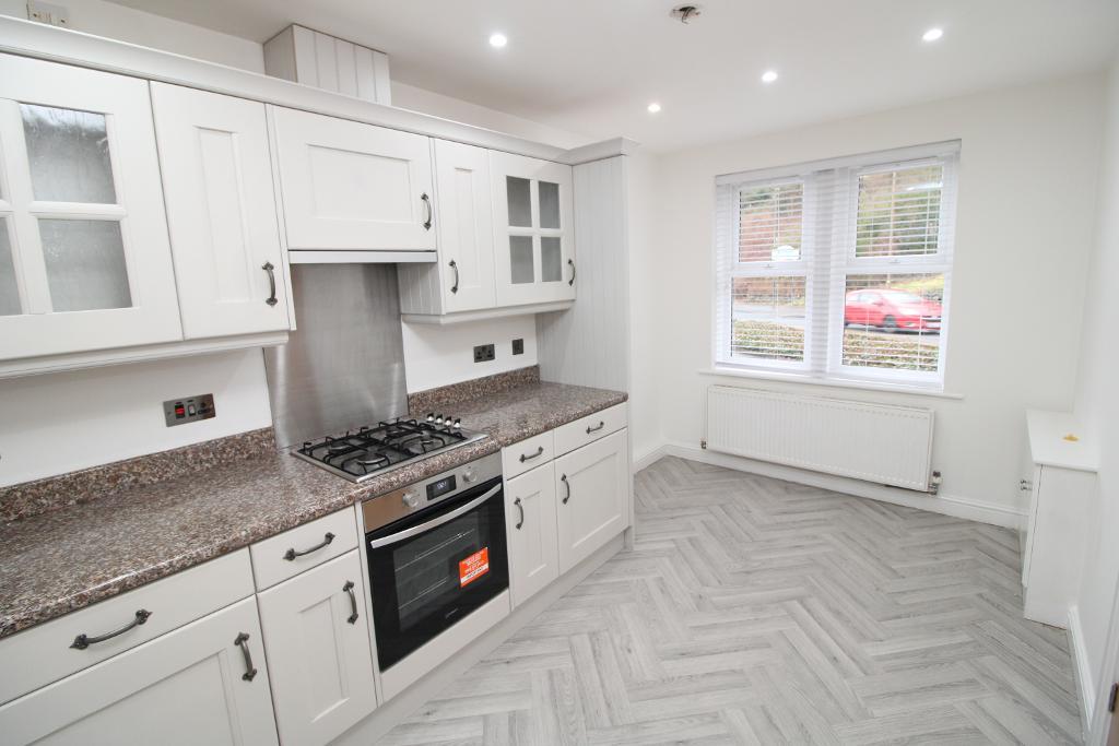 Flat Mottram Road in Tameside