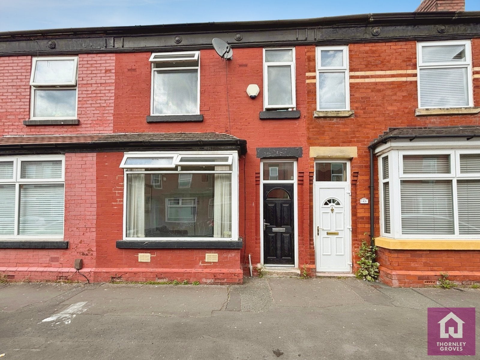 Room Braemar Road in Manchester