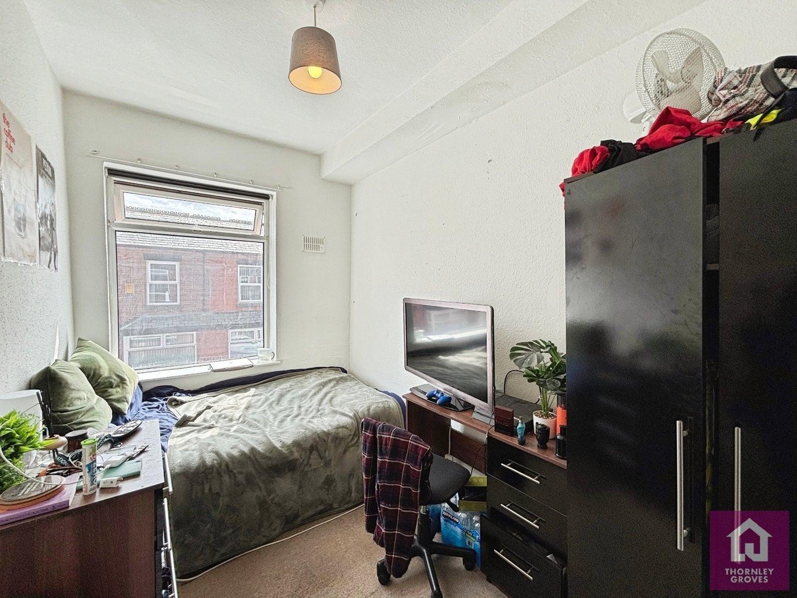 Room Braemar Road in Manchester