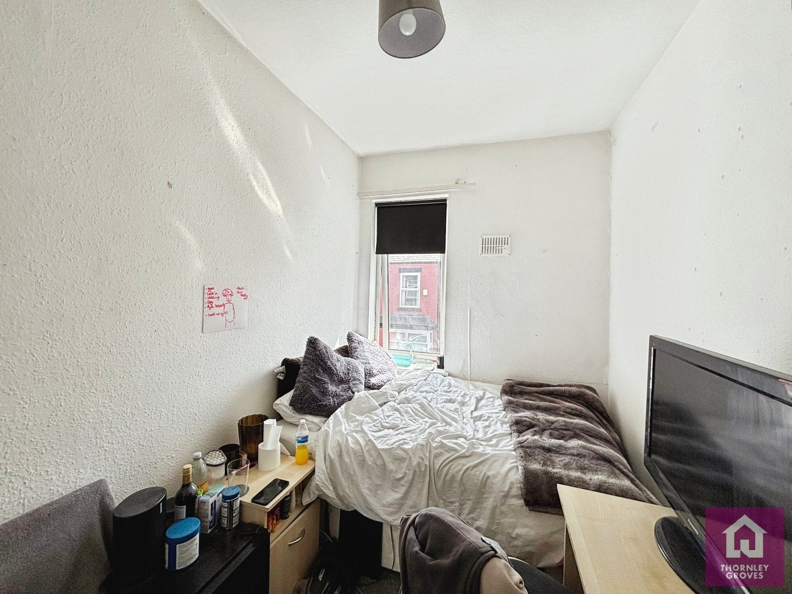 Room Braemar Road in Manchester