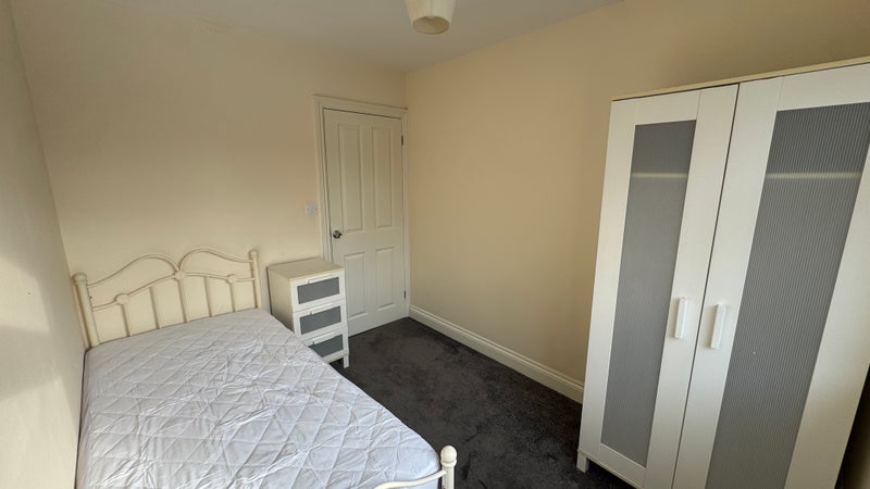 Room Wheeleys Road in Birmingham