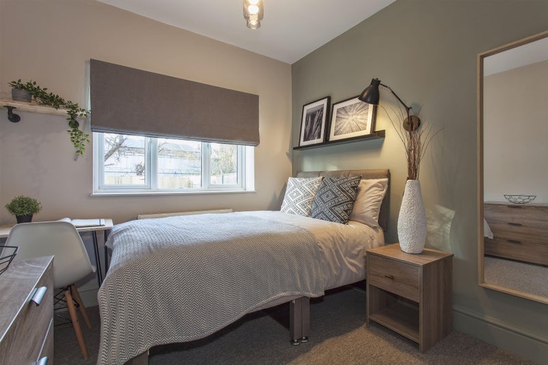 Room Brook Road in Greater London
