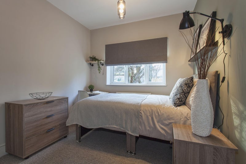 Room Brook Road in Greater London