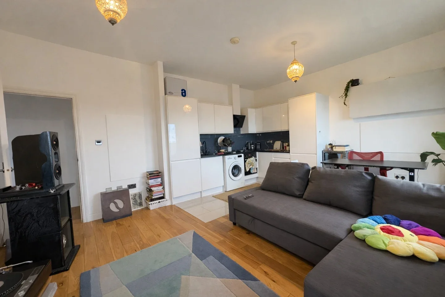 Flat Beatty Road in Greater London