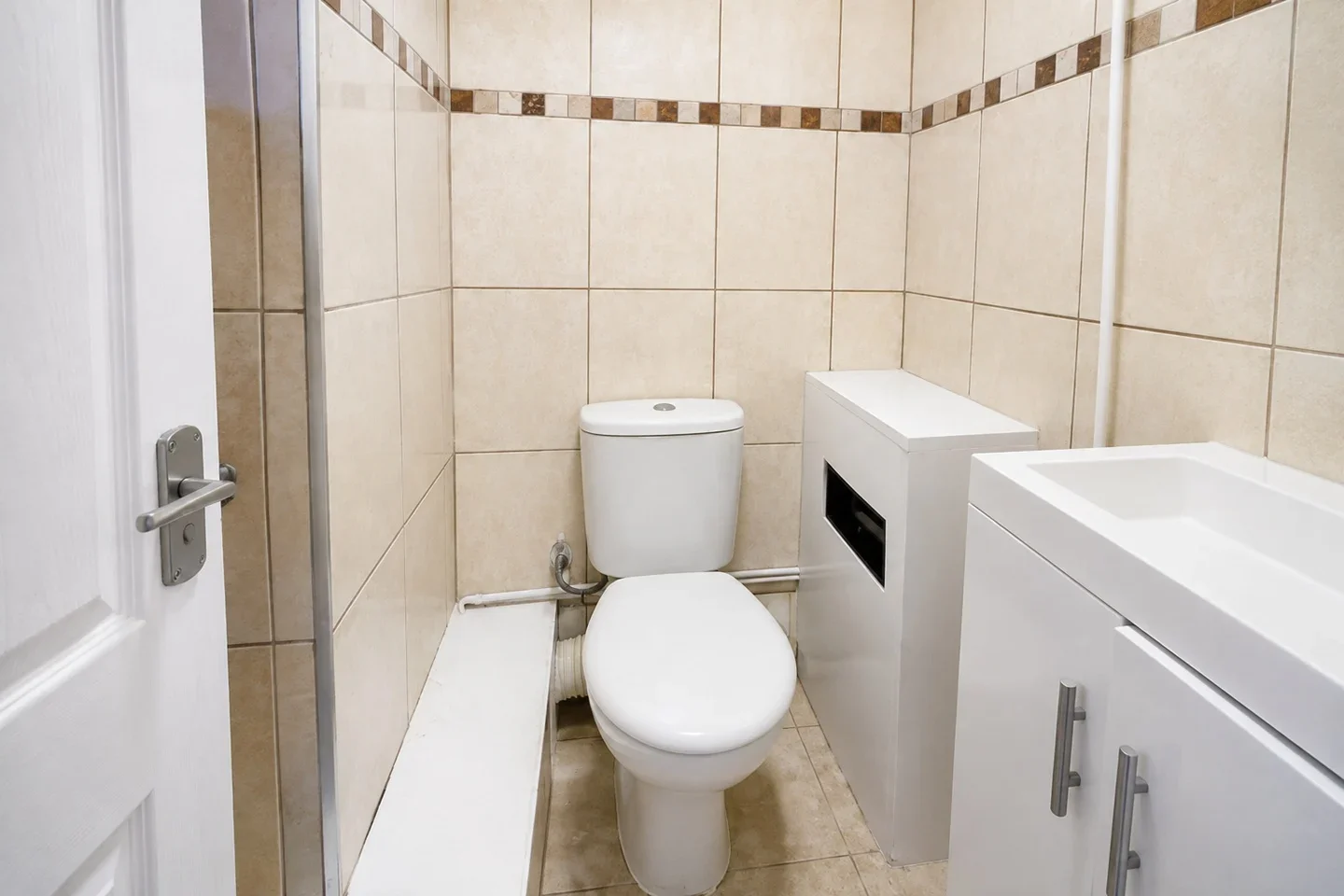Room Stoford Close in Greater London