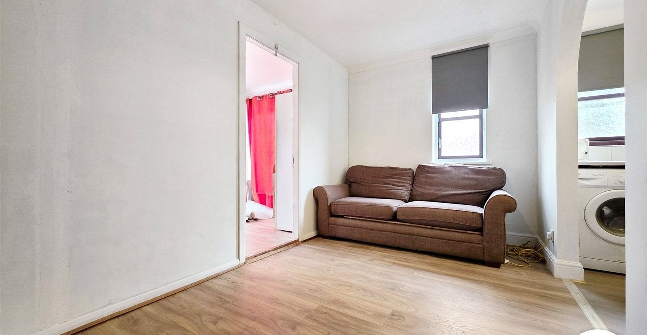 Flat Pincott Place in Greater London