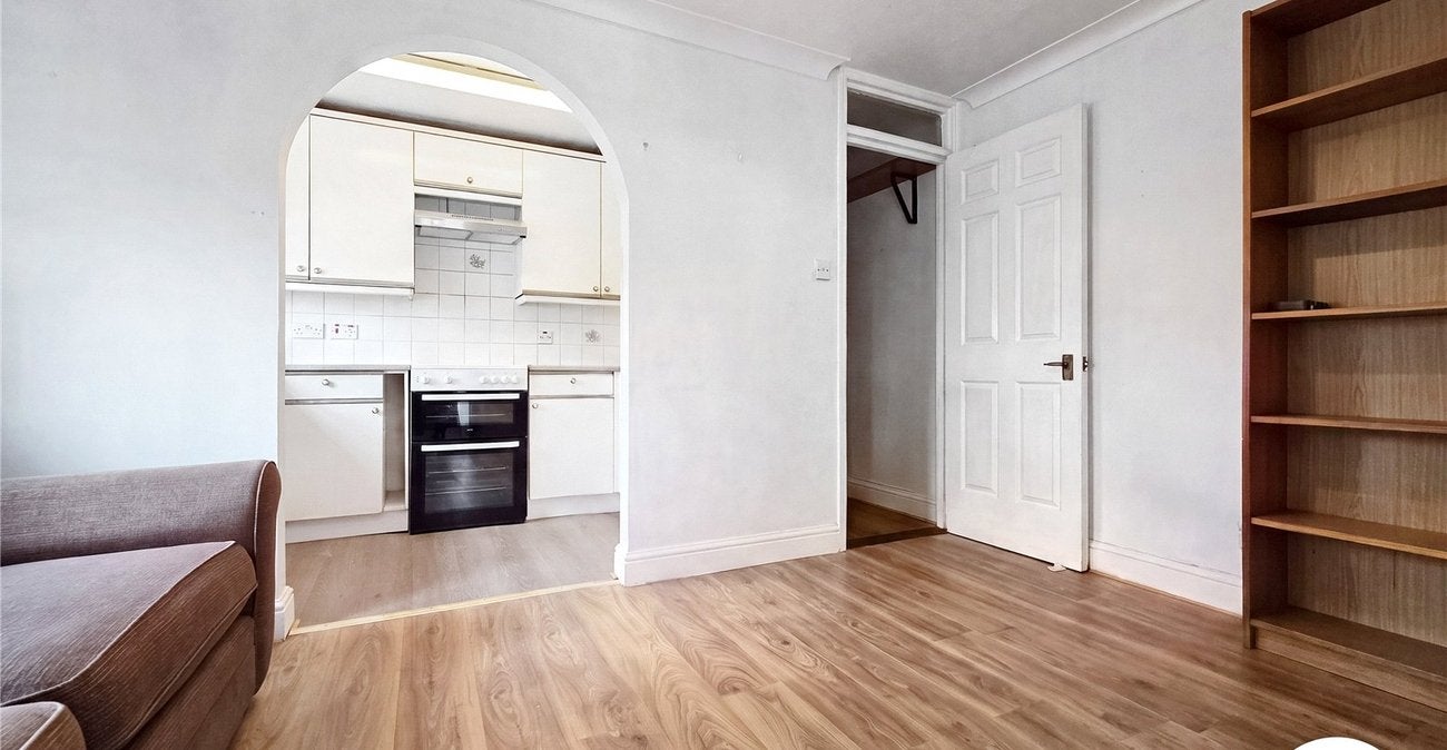 Flat Pincott Place in Greater London