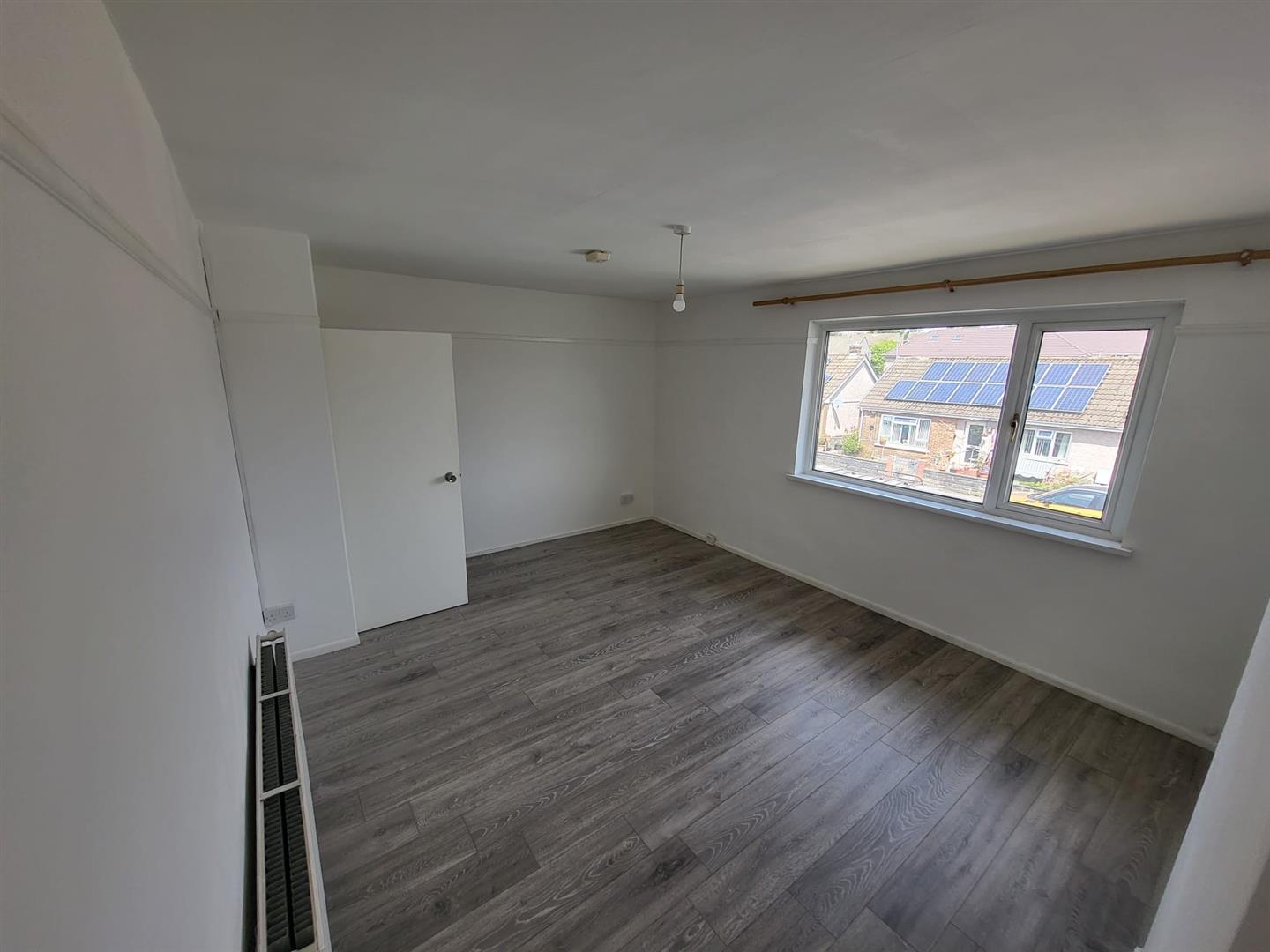 Flat Elm Crescent in Bryntirion