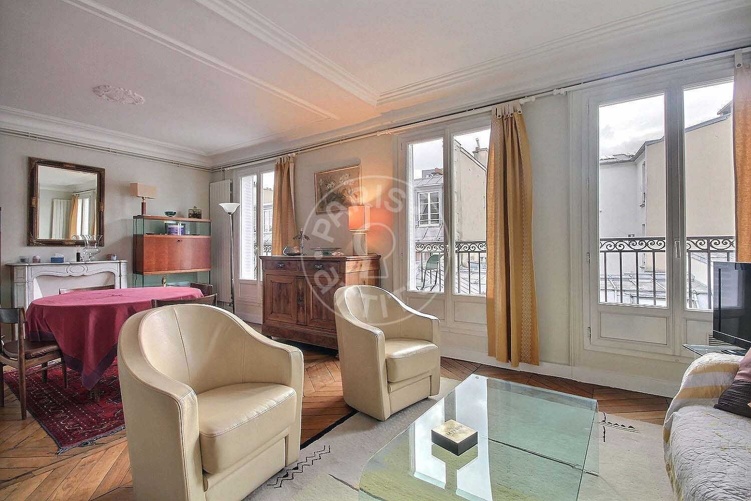 Appartement Rue des Halles à Paris