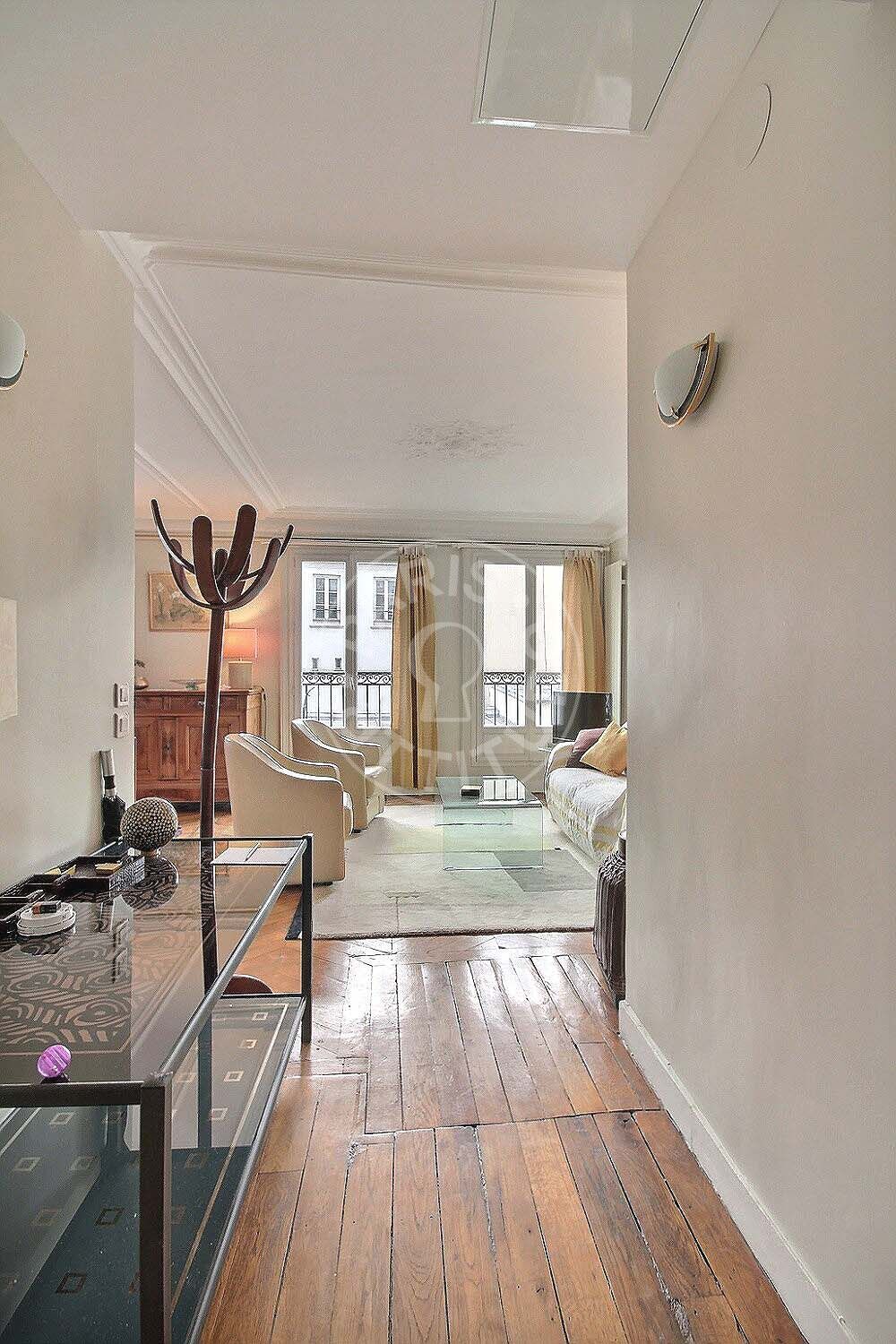Appartement Rue des Halles à Paris