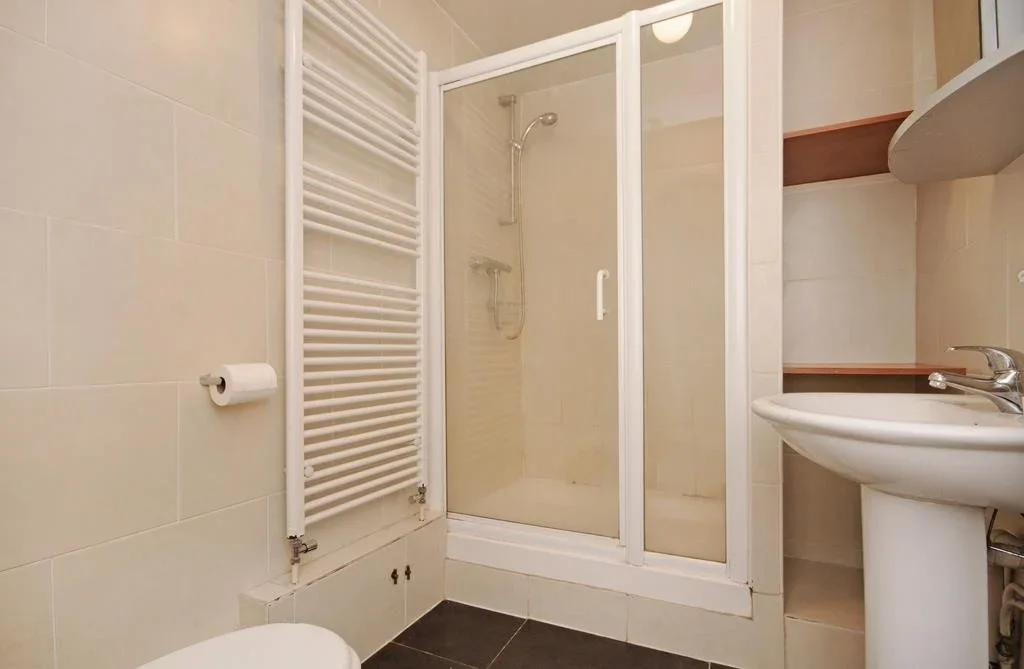 Flat Ladbroke Grove in Greater London