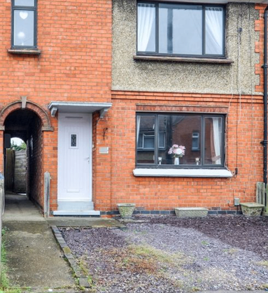 Flat Highfield Road in Rushden