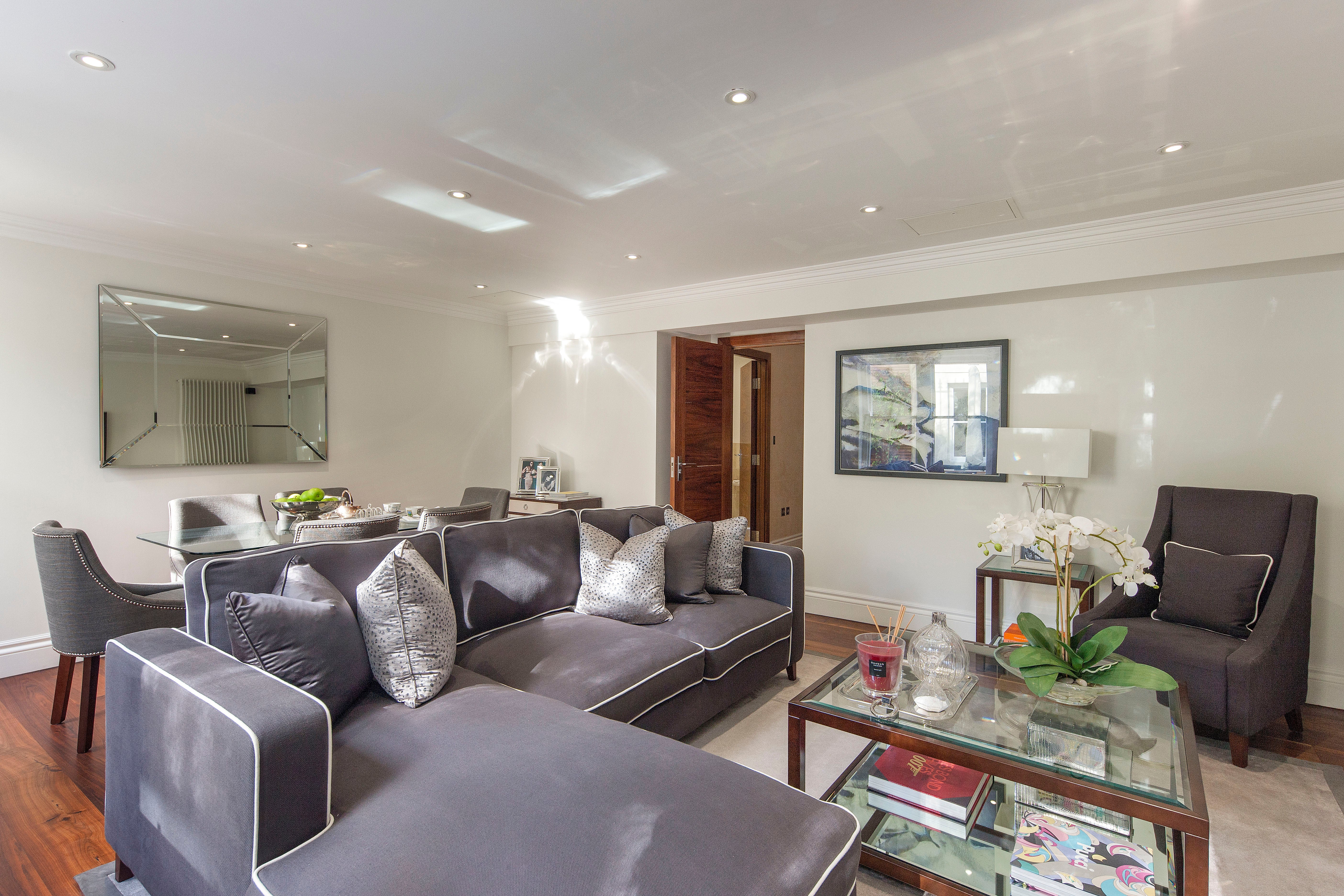 Flat Kensington Gardens Square in City of Westminster