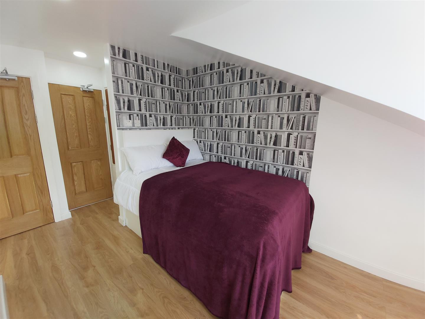 Room St Edward's Road in Birmingham