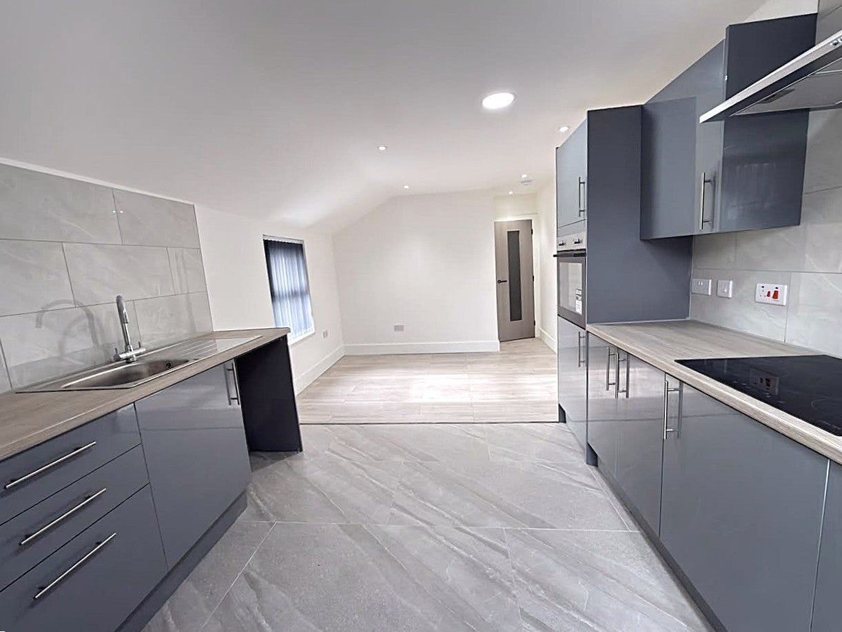 Flat Stockland Street in Cardiff