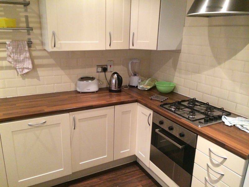 Room Lockton Close in Manchester