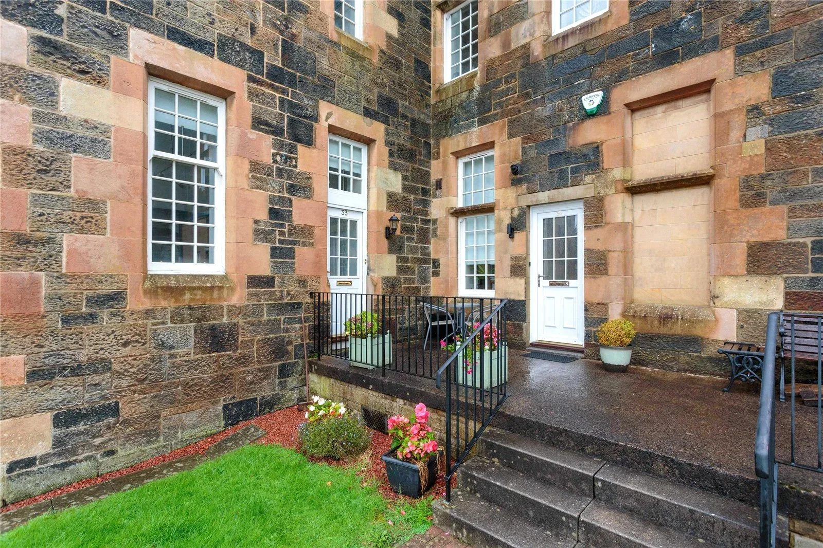 Flat Parklands View in Glasgow