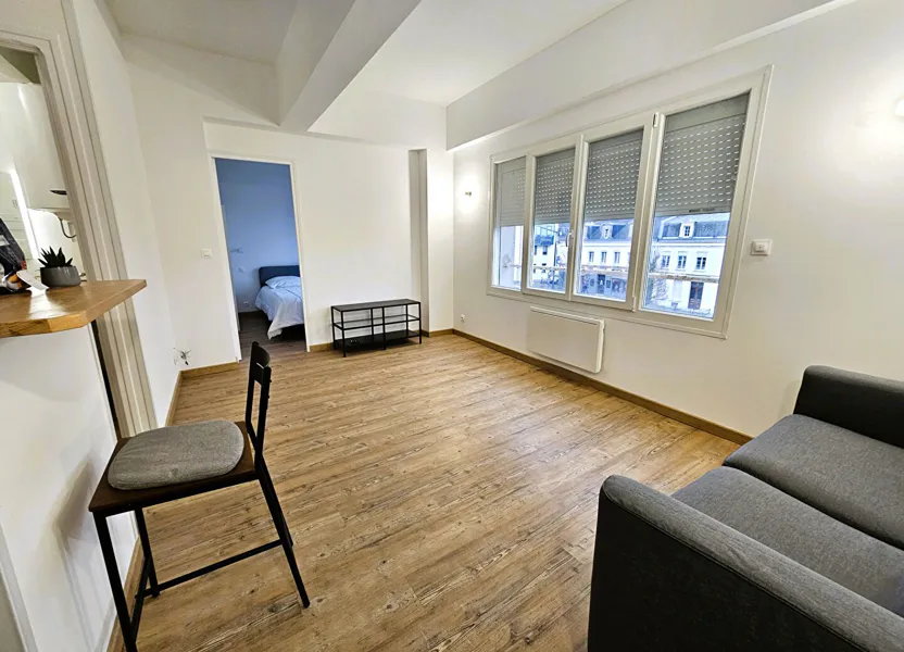Flat Rue Commandant Raynal in Saint-Quentin