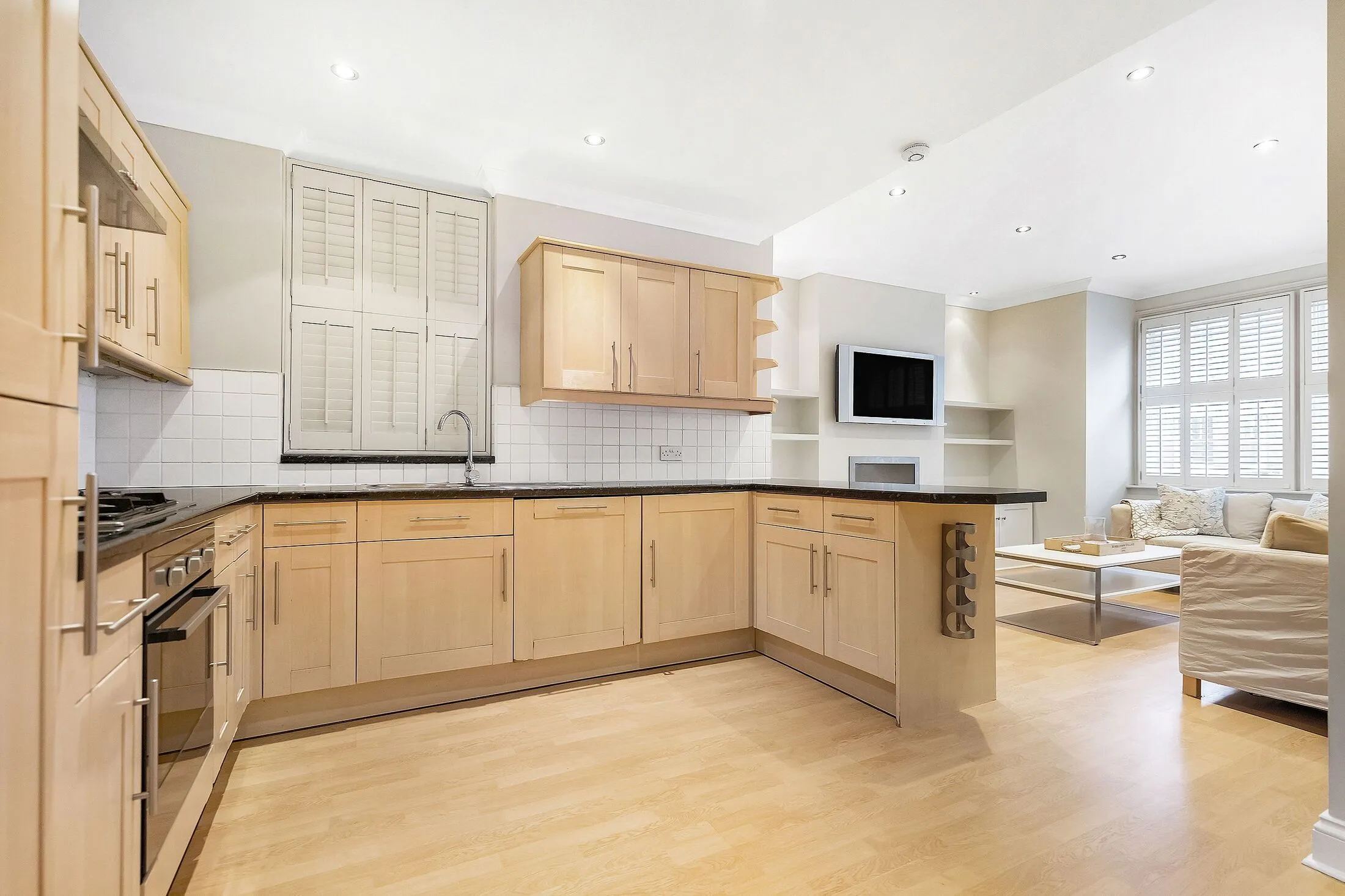 Flat Vera Road in Greater London