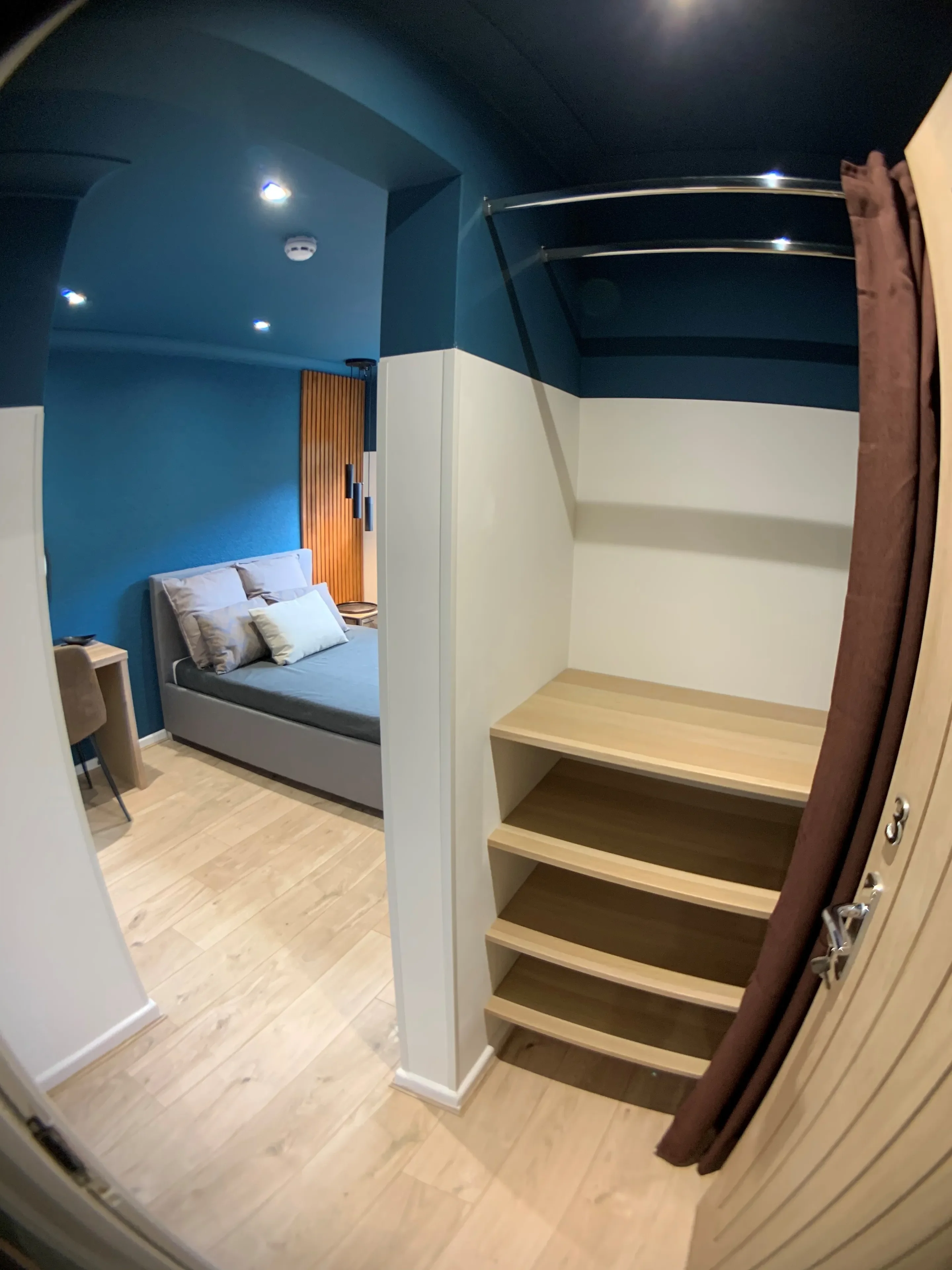 Room Gloucester Road in Exeter