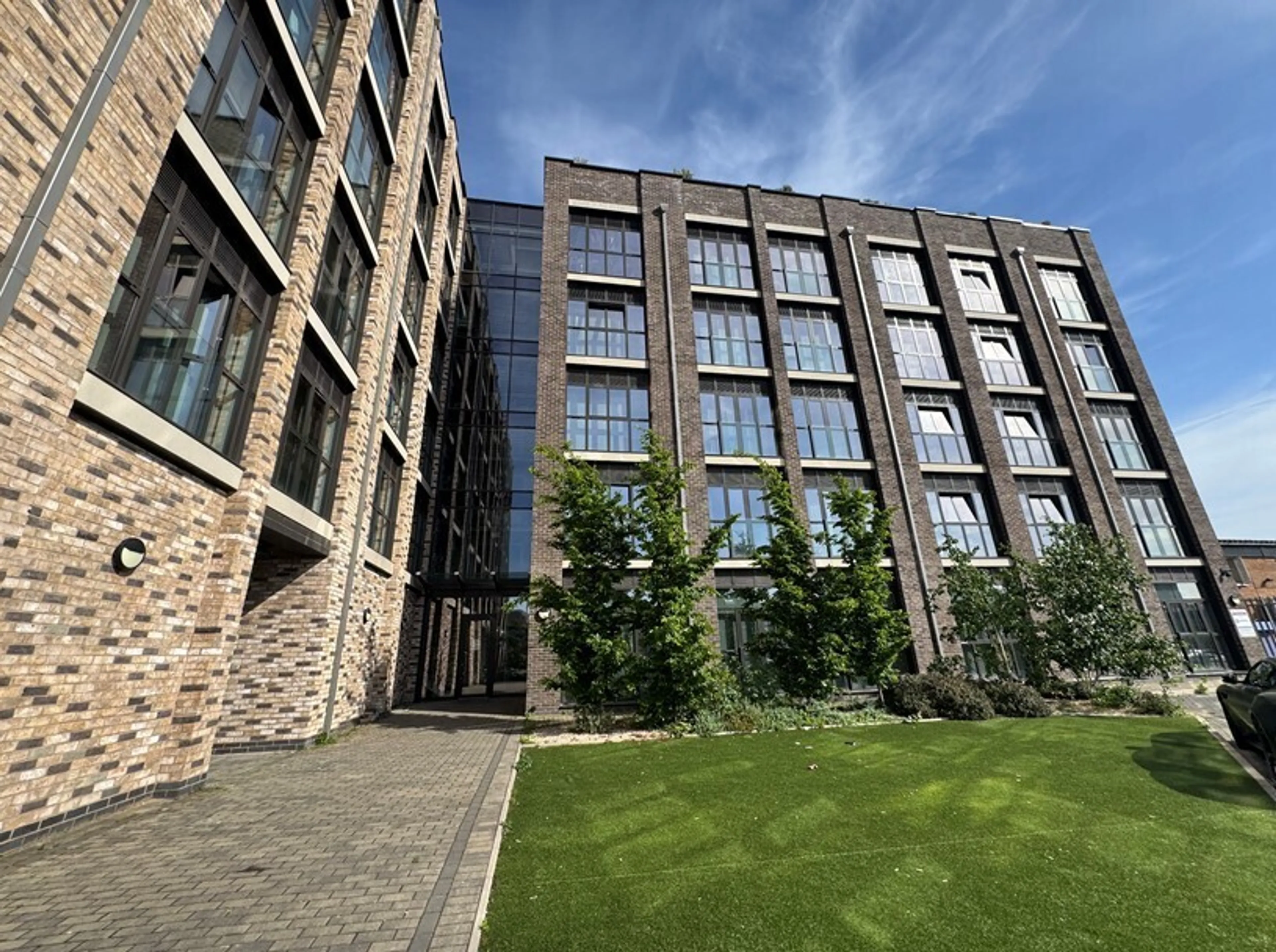 Flat Bowmars Lane in Leicester