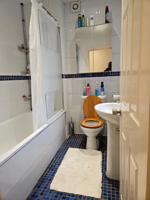 Room Elliscombe Road in Greater London