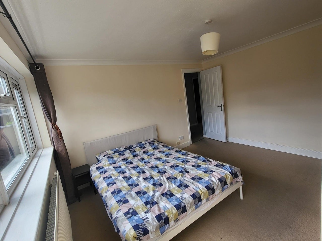 Room Yarrow Place in Milton Keynes