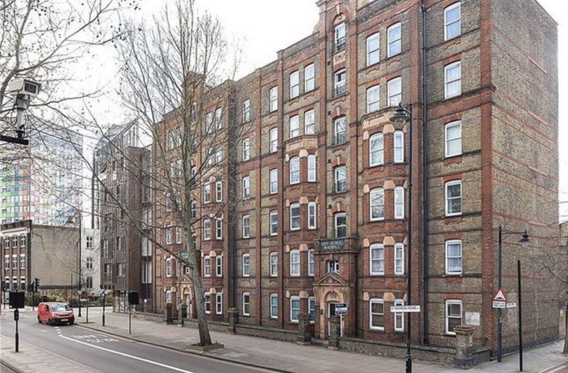 Flat St George's Road in Greater London