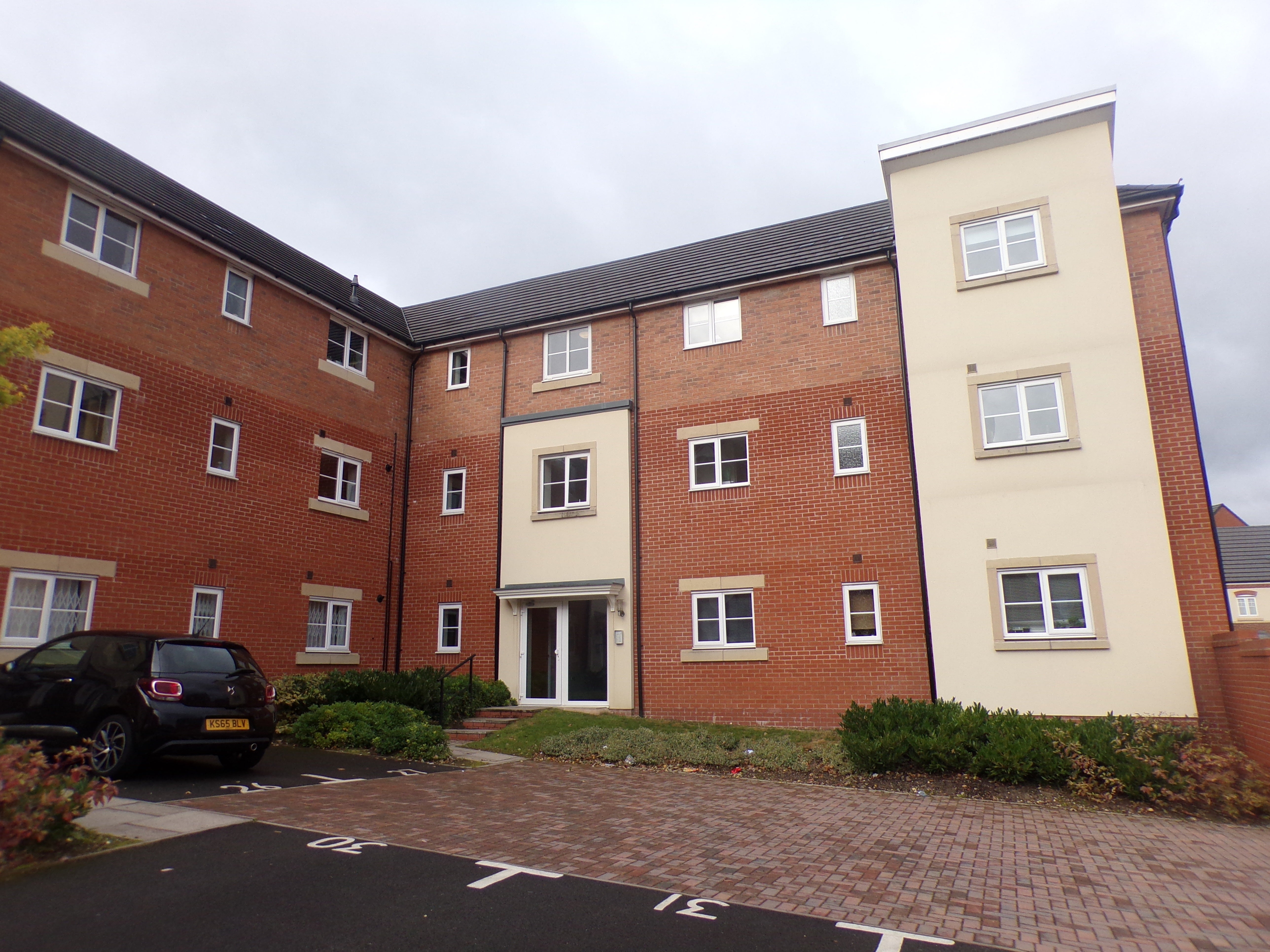 Flat Herbert James Close in Sandwell