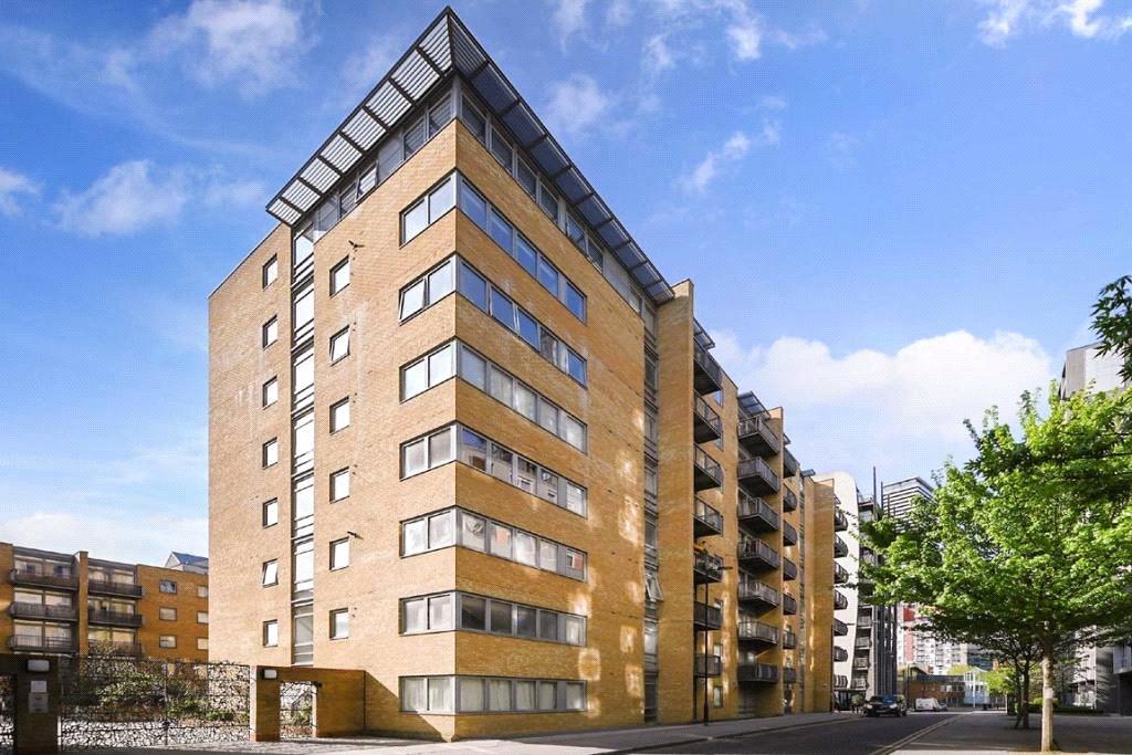 Flat Cassilis Road in Greater London