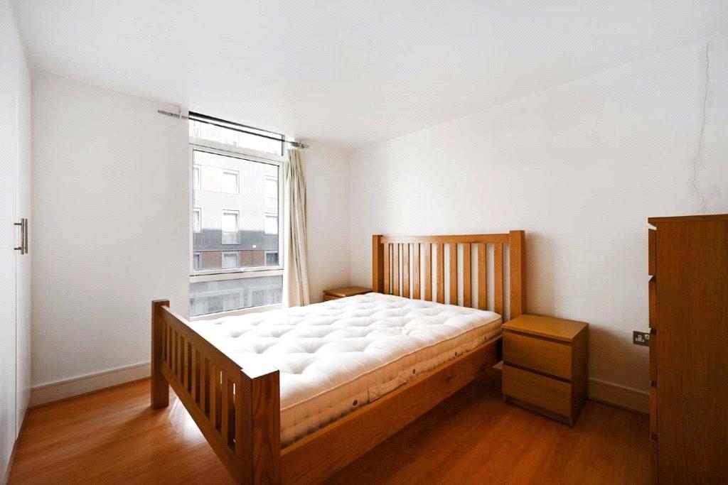 Flat Cassilis Road in Greater London