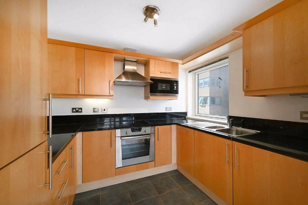 Flat Cassilis Road in Greater London